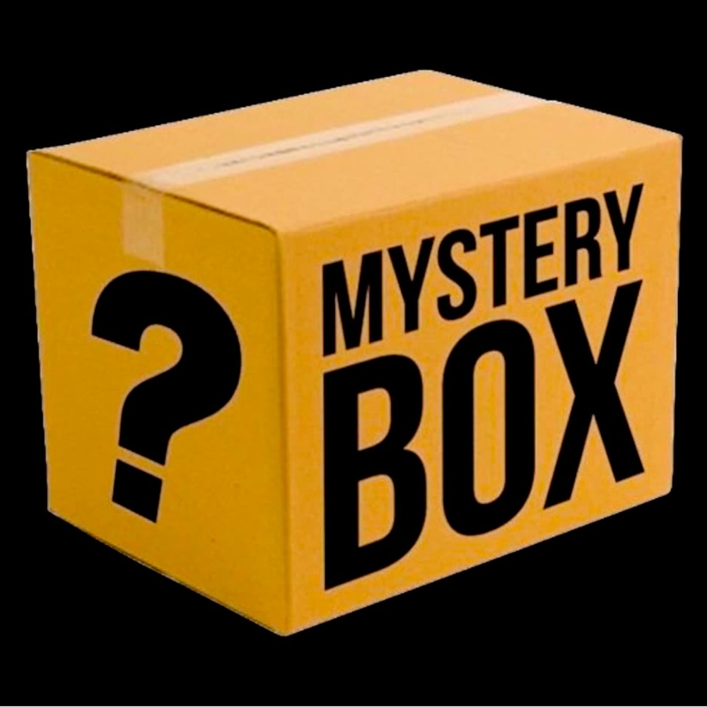 **MYSTERY BOX SALE**‎ 3-5lb guaranteed. Madewell free people boutique z0